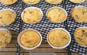 Muffins De Jamón, Cebolla Y Romero
