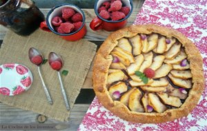 Galette De Manzana Y Mermelada De Frambuesa
