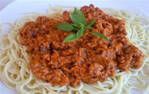 Espaguetis Con Carne Picada Y Salsa De Tomate Casera
