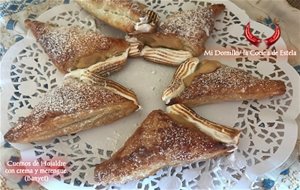 Cuernos De Hojaldre (banyet) Con Crema Y Merengue.
