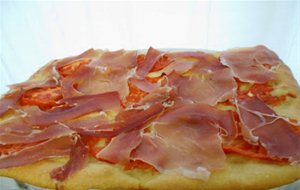 384ª Receta: Coca De Jamon Serrano Y Tomate
