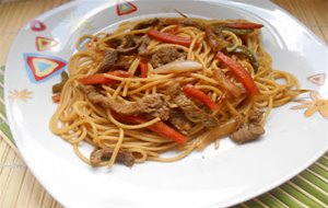 532&#176; Receta: Espaguetis Con Ternera Estilo Chino
