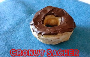 380&#176; Receta: Cronut Sacher&#174;
