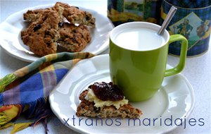 Scones Escoceses Con Copos De Avena Y Pasas
