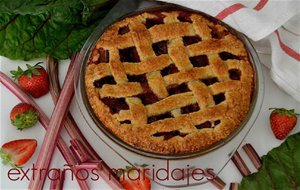 Tarta De Ruibarbo Y Fresas
