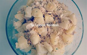 Ensalada De Patatas Y Merluza