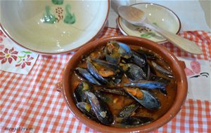 Mejillones En Salsa
