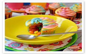 Cupcakes Piñata De Vainilla / Vanilla Pinata Cupcakes
