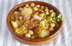 Garbanzos Con Verduras, Chorizo Y Panceta
