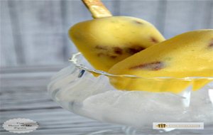 Polos De Yogur Y Mango