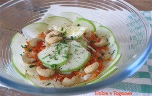 Ensalada De Apio-nabo Con Manzana Verde Y Anacardos