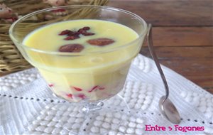 Trifle De Crema Inglesa Sobre Galletas Spéculoos Y Fresas