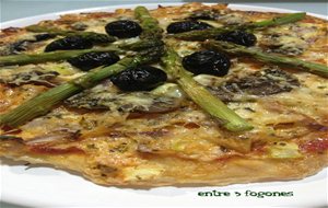 Pizza Esponjosa De Ventresca De Atún Y Verduras