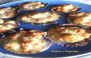 Zamburiñas Rellenas De Gamba Roja Con Bechamel Y Échalote