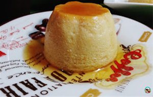 Flan De Melocotones