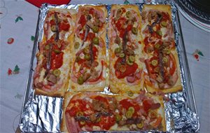 Pizzas  Al Gusto Con Base De Pan De Molde
