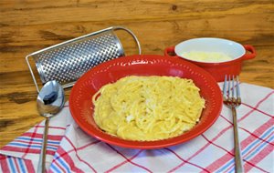 Pasta A Los 4 Quesos (emmental, Cheddar, Gouda, Queso Curado)
