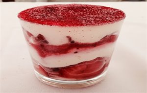 Tiramisú De Fresas.
