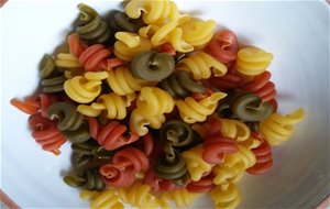 Pasta Tricolor Con Frutos secos