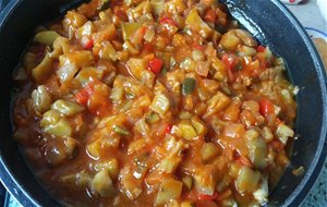 Empanada De Fritada Y atún
