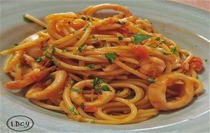 Espaguetis Con Calamares Y Gambas
