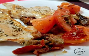 Pechuga A La Plancha Y Ensalada De Tomate Y Alcachofa