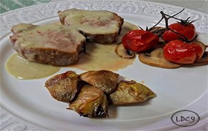Solomillo De Cerdo Con Salsa Roquefort/ Pork Sirloin With Roquefort Sauce
