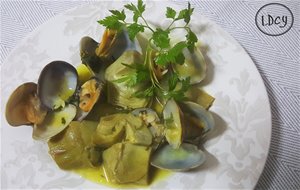 Alcachofas Con Almejas /artichokes With Clams
