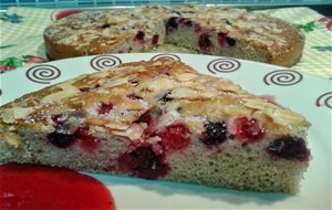 Pastel De Frutos Rojos Y Almendras Sin Gluten
