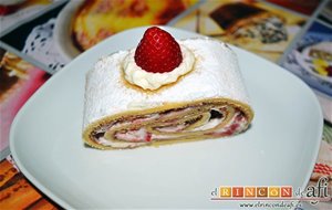 Brazo Gitano Relleno De Nata Y Fresa