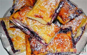 Empanadillas De Cerezas Y Chocolate