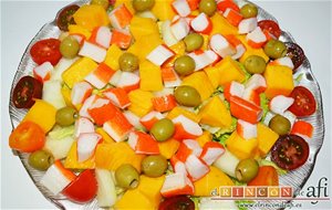 Ensalada De Mangas, Melón Y Palitos De Cangrejo