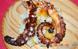 Pulpo Con Papas Chafadas