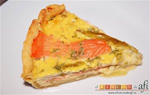 Tarta De Salmón Marinado Y Espárragos Trigueros