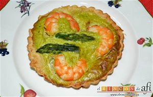 Tartaletas De Hojaldre, Crema De Espárragos Y Gambas