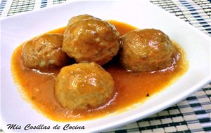 Albóndigas Con Salsa De Tomate
