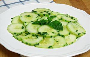 Ensalada De Pepino A La Menta
