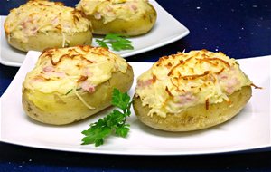 Patatas Rellenas De Jamón Y Queso
