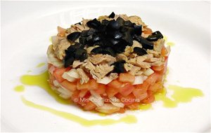 Tartar De Tomate Con Atún
