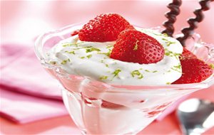 Fresas Con Crema Y Queso