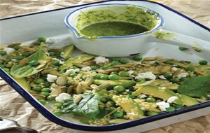 Ensalada De Quinoa Con Pesto De Pistache