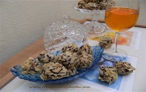 Trufas A La Naranja Cubiertas De Barquillo
