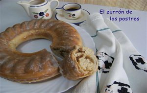 Corona De Almendras, Pasas Y Guayaba.
