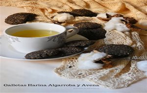 Galletas De Harina De Algarroba Y Avena 
