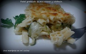 Pastel Gratinado De Macarrones Y Calabacin
