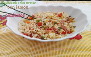 Salteado De Arroz Con Jamon Y Pimientos
