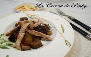 Ensalada De Berenjena Y Calabacin Con Tiras De Lomo