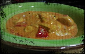 Curry De Pollo
