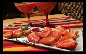 Cóctel De Rosas, Y Fresas Con Gelatina De Miel De #ferran Adrià

