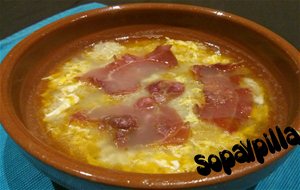 Sopa De Ajo Con Jamón
